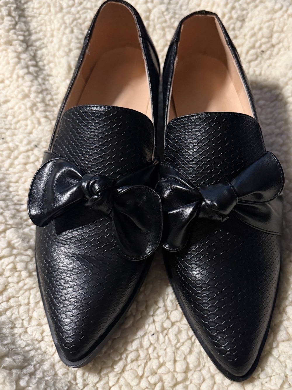 Women's Black Pointed Bow Loafers - Sleek Slip-On Flats